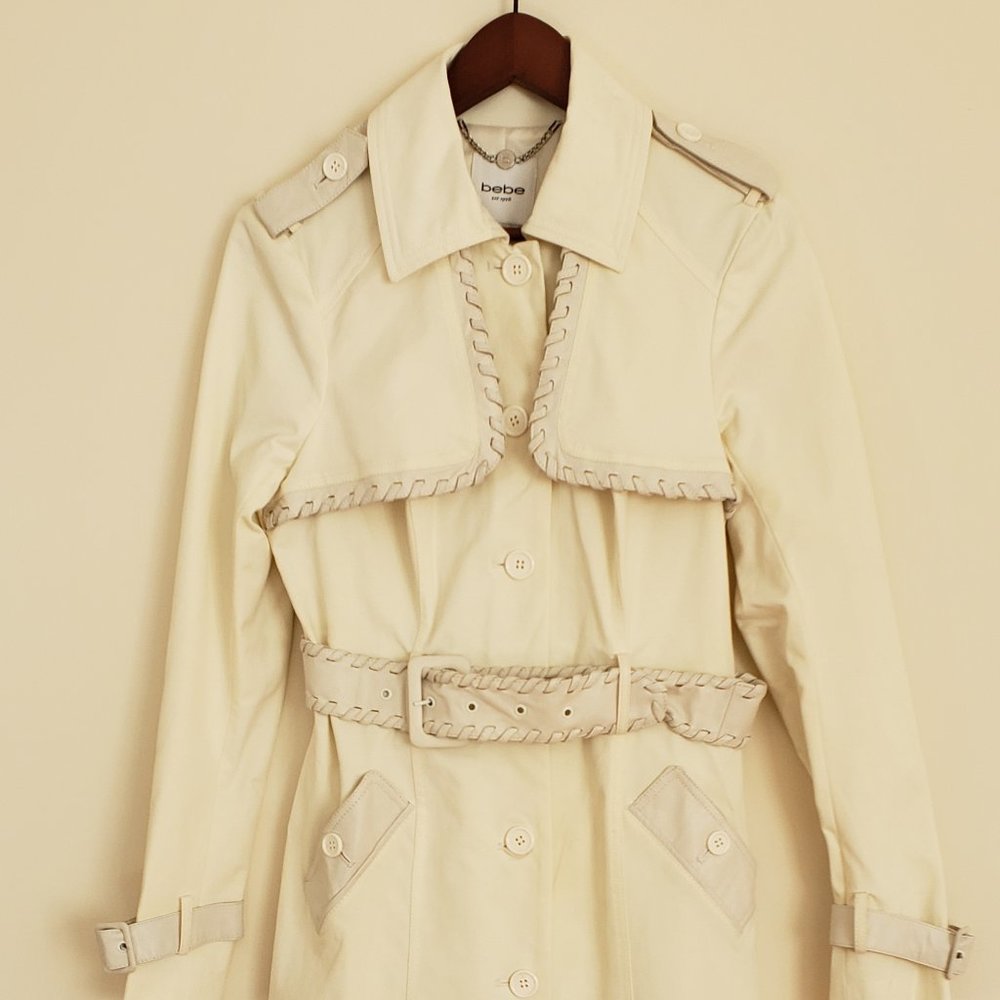 New - BEBE White Trench Coat with Leather Belt